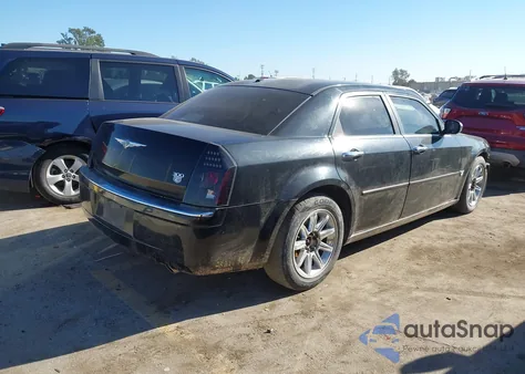 2006 Chrysler 300C из США, поврежденный, VIN 2C3LA63H26H371622